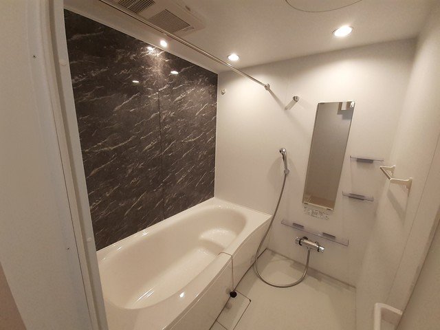 バス・シャワールーム　ゆったり過ごせるお風呂です