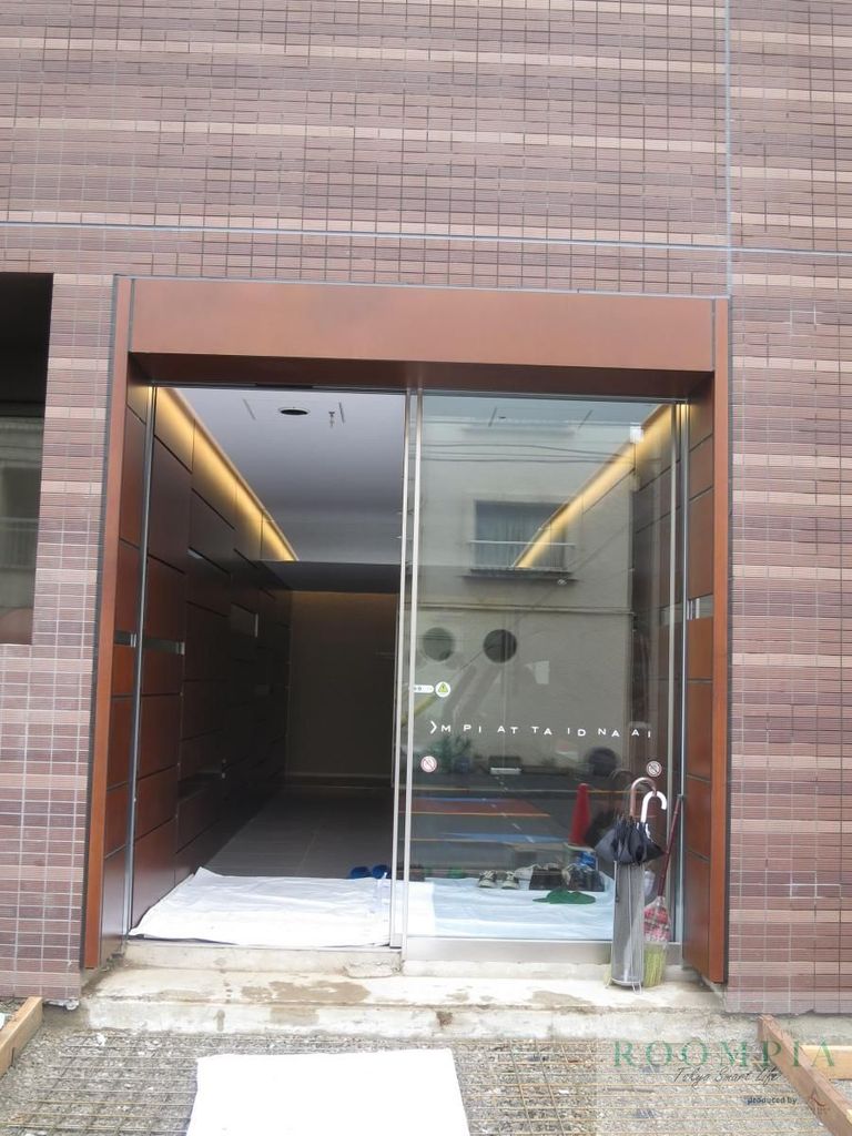 エントランス　エントランス