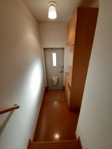 玄関　収納もある玄関です