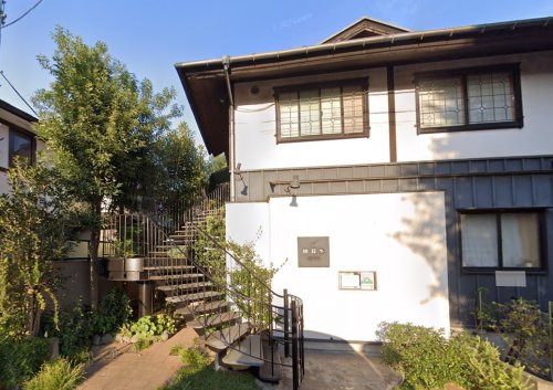 飲食店　休日や（飲食店）まで706m