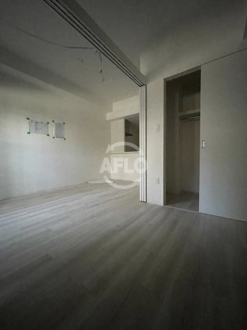 居室・リビング　セレニテ難波リアン　リビング