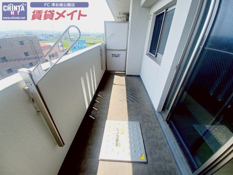 バルコニー　同物件別室写真