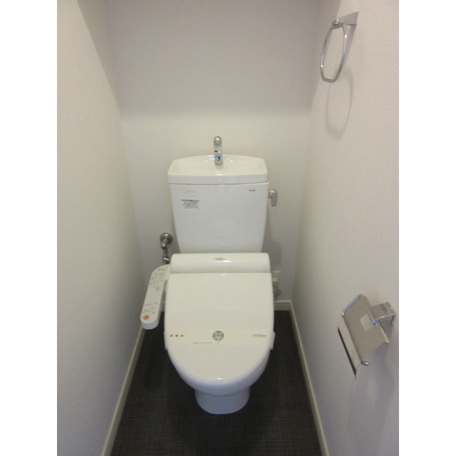 トイレ　同タイプの写真です。