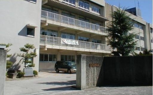 小学校　矢野小学校（小学校）まで800m