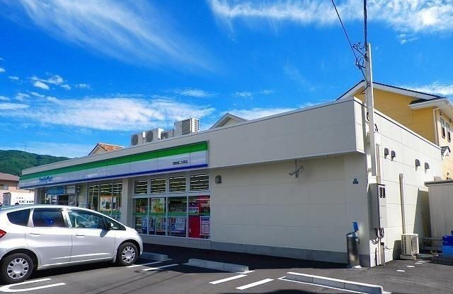 コンビニ　ファミリーマート御殿場北久原店（コンビニ）まで650m