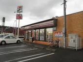 コンビニ　セブンイレブン横代店（コンビニ）まで266m