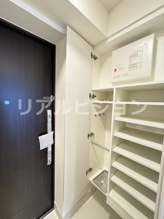 その他設備　奇数偶数階で色味が異なります。