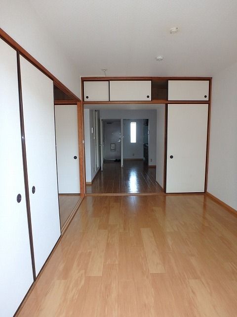 居室・リビング　★お部屋探しは株式会社タウンハウジング東京まで★