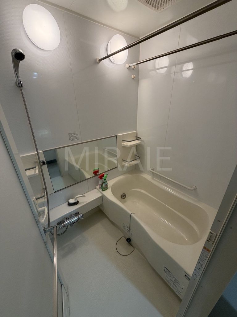 バス・シャワールーム　バス