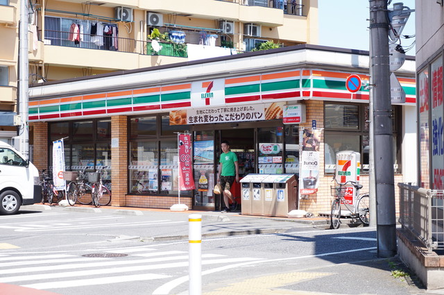 コンビニ　セブンイレブン光が丘公園北店（コンビニ）まで93m