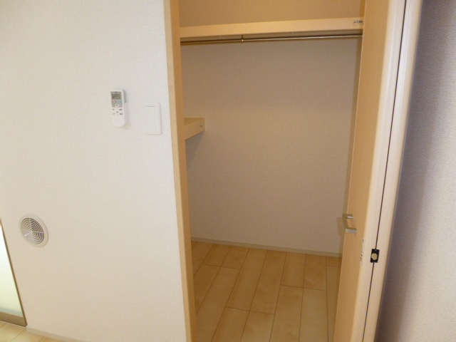 収納　ウォークインクローゼット