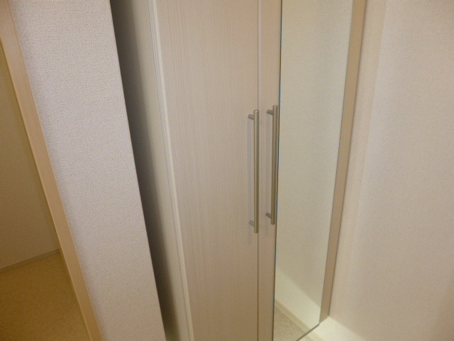 玄関　シューズボックス