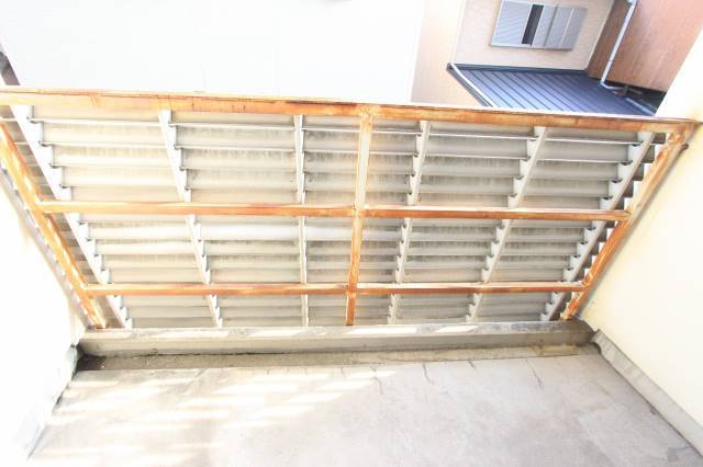 バルコニー　バルコニーも広々