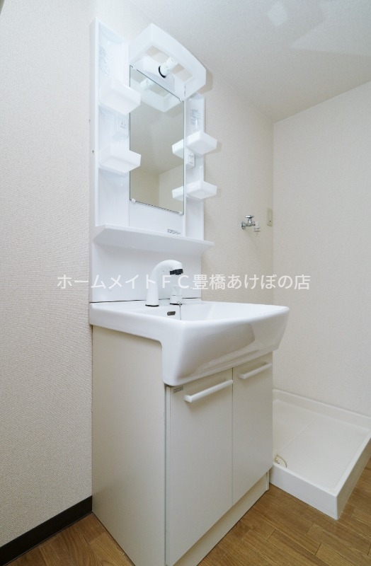 洗面設備　同型別部屋写真