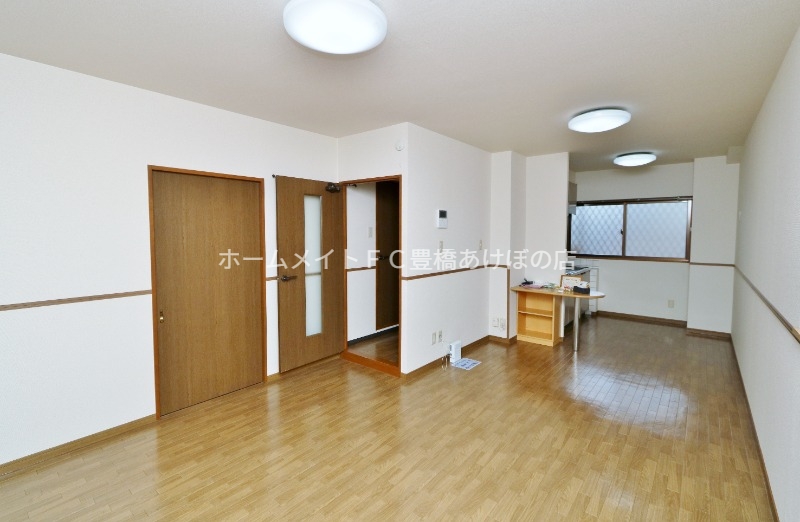 居室・リビング　同型別部屋写真