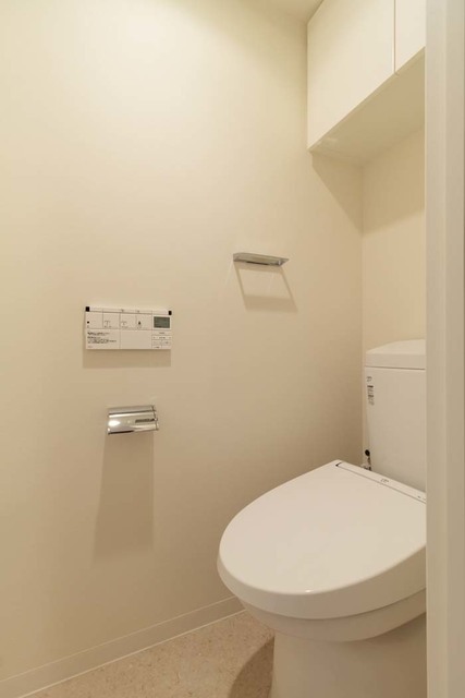 トイレ　※写真は同タイプ住戸です。