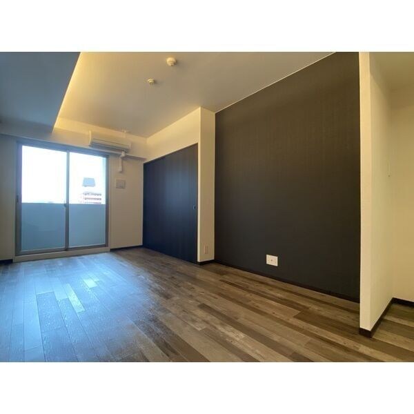 居室・リビング　13.1帖　バルコニー南向き