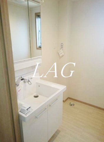 洗面設備　独立洗面台です。