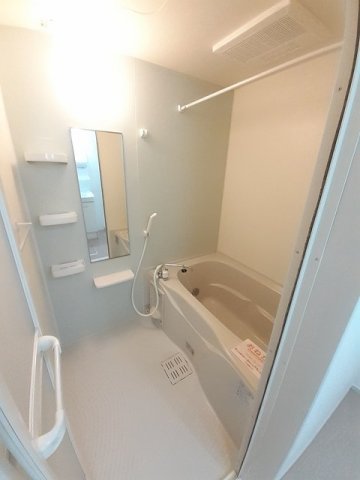 バス・シャワールーム　きれいなお風呂です