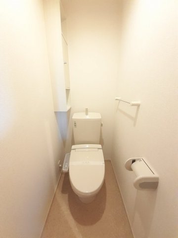 トイレ　ゆったりとした空間のトイレです