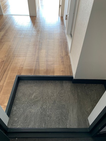 玄関　※別号室のお写真です