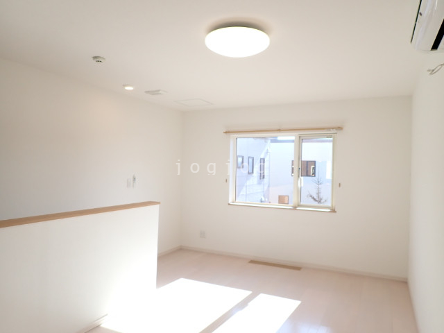 居室・リビング　日当たりが良く明るい室内☆