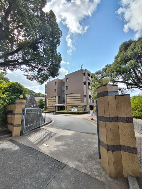 大学・短大　私立筑紫女学園大学（大学・短大）まで2302m