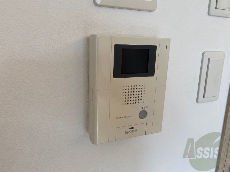 セキュリティ　ＴＶモニター付インターホンです。来客者の顔が見えるので安心！