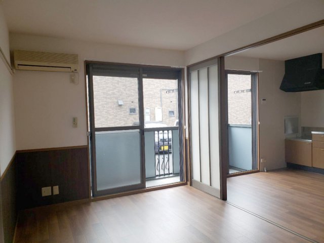 居室・リビング　リビング