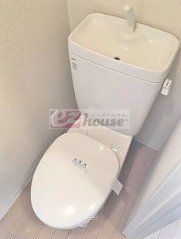 トイレ　別部屋の参考画像になります