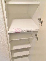 玄関　別部屋の参考画像になります