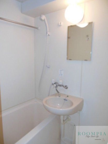 バス・シャワールーム　洗面