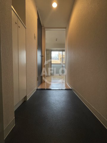 玄関　カーサ　セレーネ　　玄関