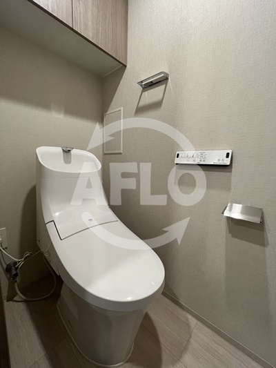 トイレ　ブランズ大阪松屋町　温水洗浄便座