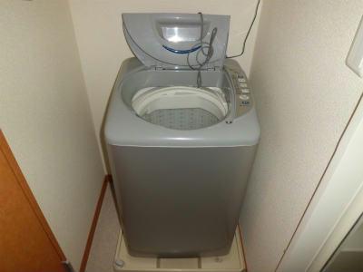 その他　全自動洗濯機付。