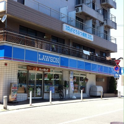 コンビニ　ローソン 仲町台一丁目店（コンビニ）まで365m