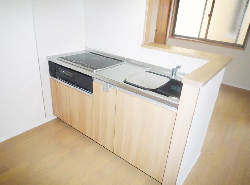 キッチン　周りを見渡しながら調理のできるカウンターキッチンです♪