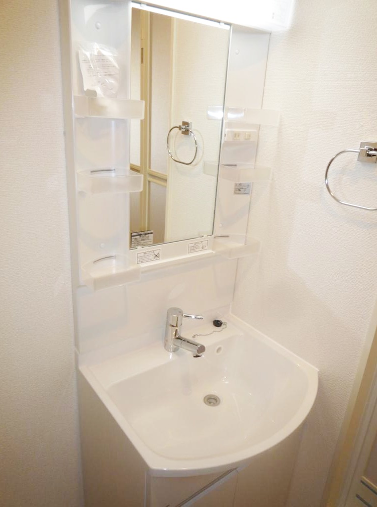 洗面設備　身支度に便利な洗面台！