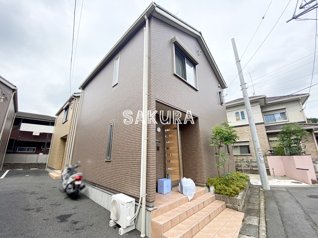 建物外観　小机駅まで徒歩6分の物件♪