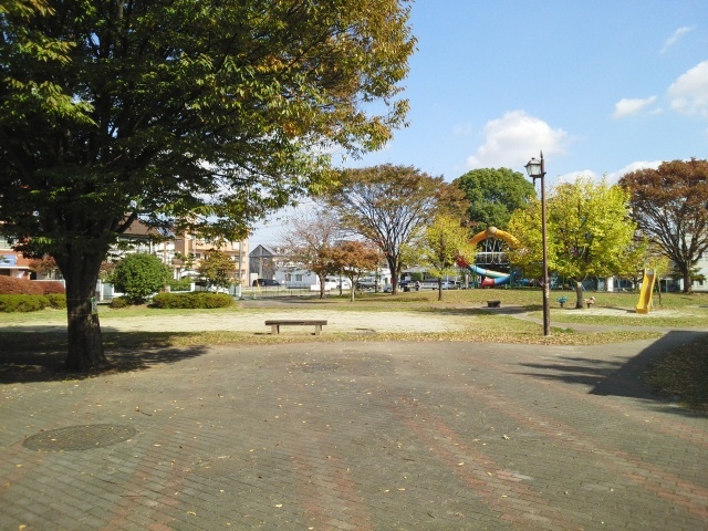 公園　八王寺中央公園（公園）まで530m