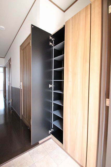 玄関　同物件別号室