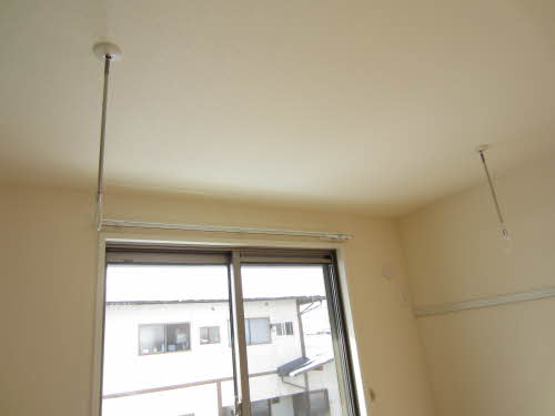 その他設備　室内物干し機
