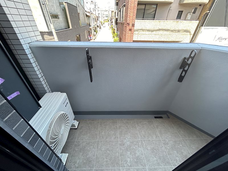 バルコニー　同マンション別部屋写真