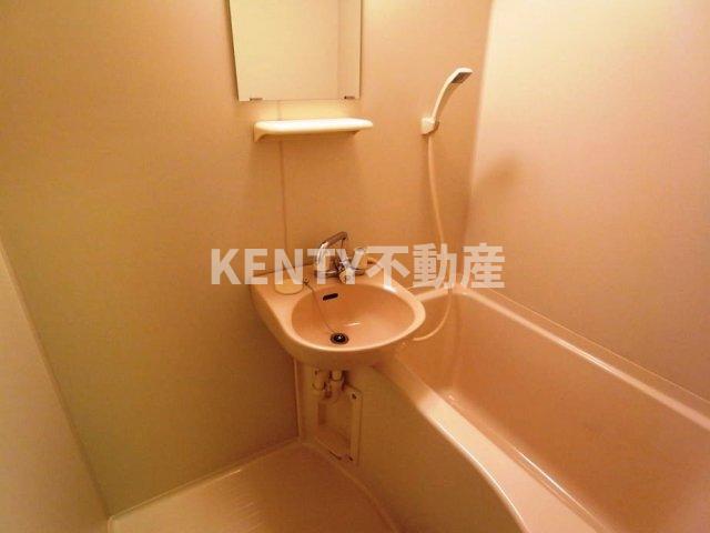 バス・シャワールーム　ゆったり過ごせるお風呂です