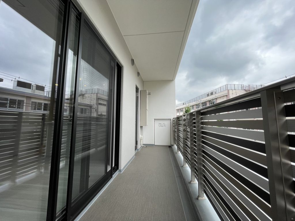 バルコニー　バルコニー