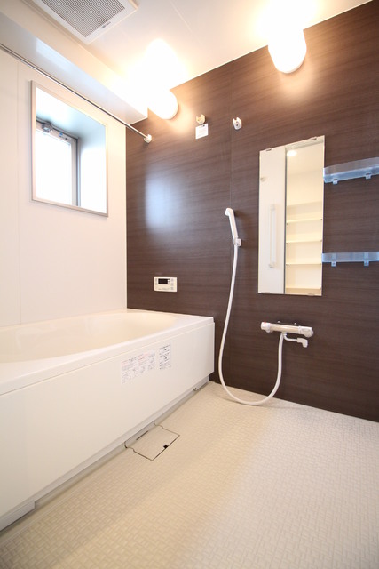 バス・シャワールーム