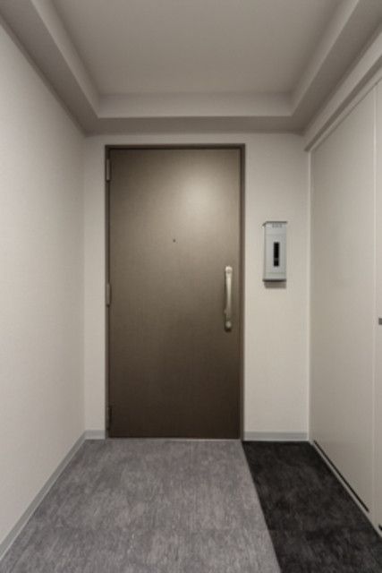 玄関　※写真は同タイプ住戸です。