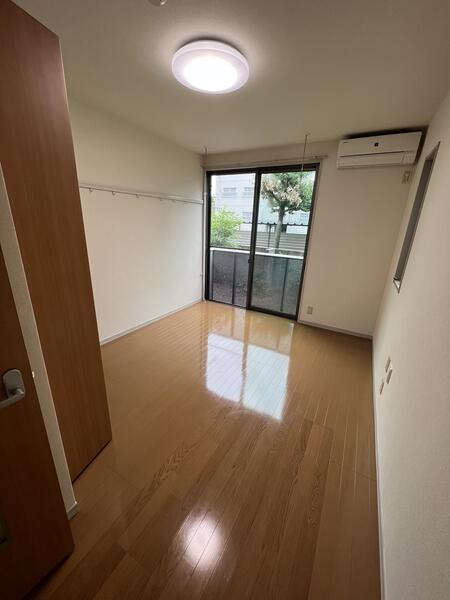 居室・リビング　洋室７帖 ※他部屋参考写真建物外観