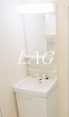 洗面設備　洗面台です。