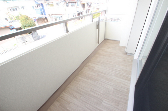 バルコニー　※別部屋の写真です